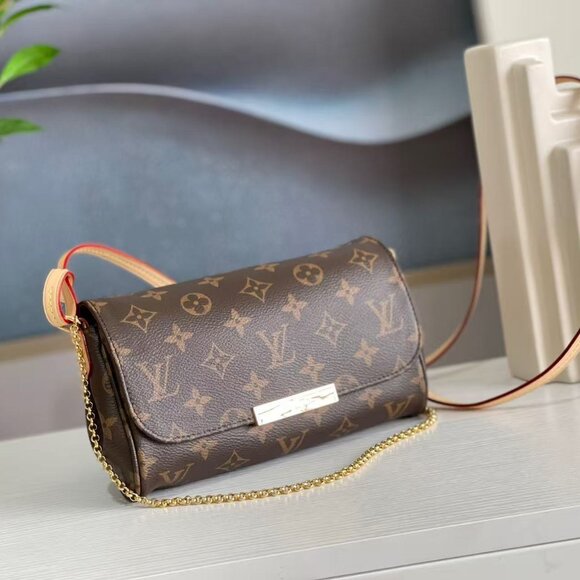 Authentic LOUIS VUITTON Monogram Favorite PM Bag - Picture 1 of 7